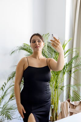 Anna, 26