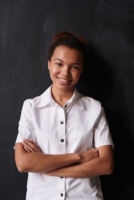 Julia, 28