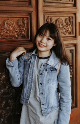 Julia, 28